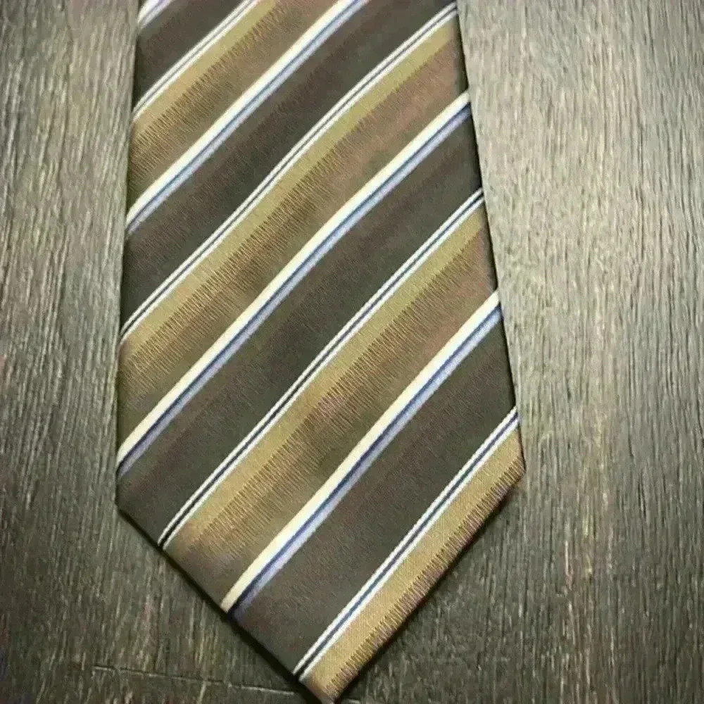 John‎ Ashford tie